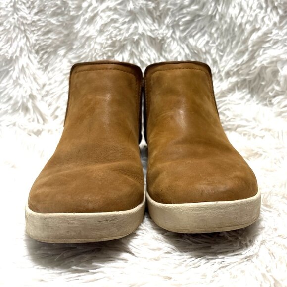 Teva Willow Chelsea 1018196 Women’s US 8.5 Brown Leather Ankle Boot Flat - Picture 3 of 7